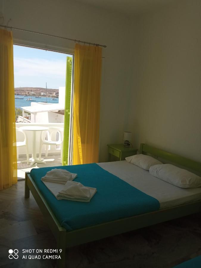 Siren Rooms And Apartments Paros Esterno foto