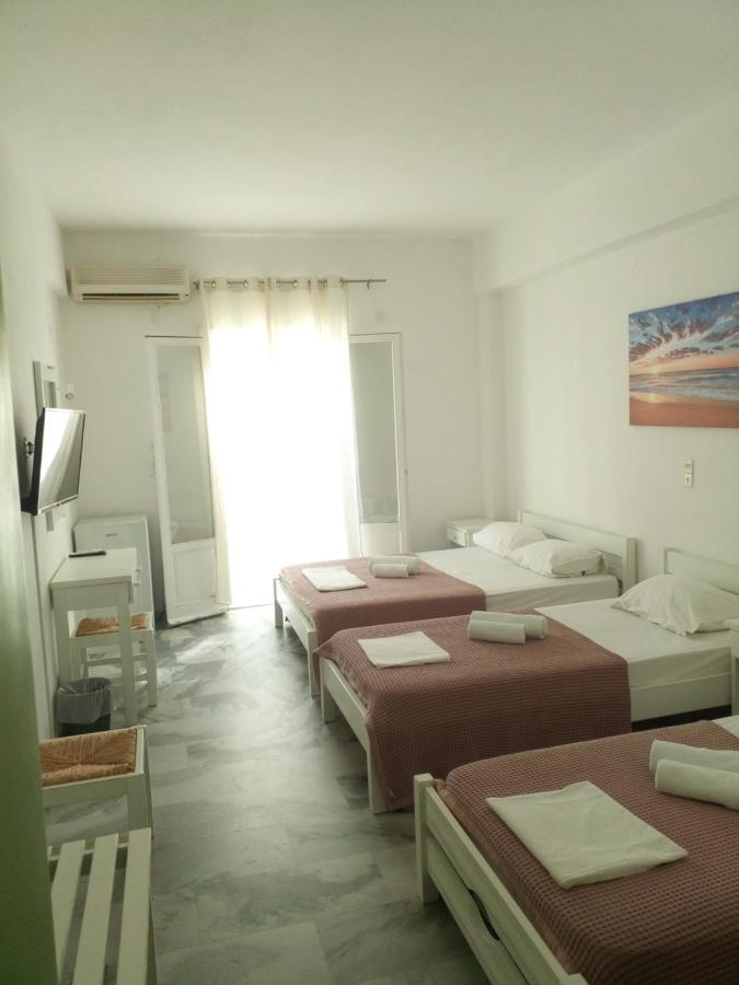 Siren Rooms And Apartments Paros Esterno foto