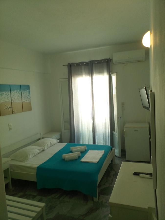 Siren Rooms And Apartments Paros Esterno foto