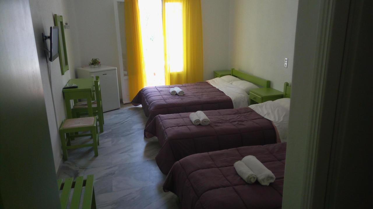 Siren Rooms And Apartments Paros Esterno foto