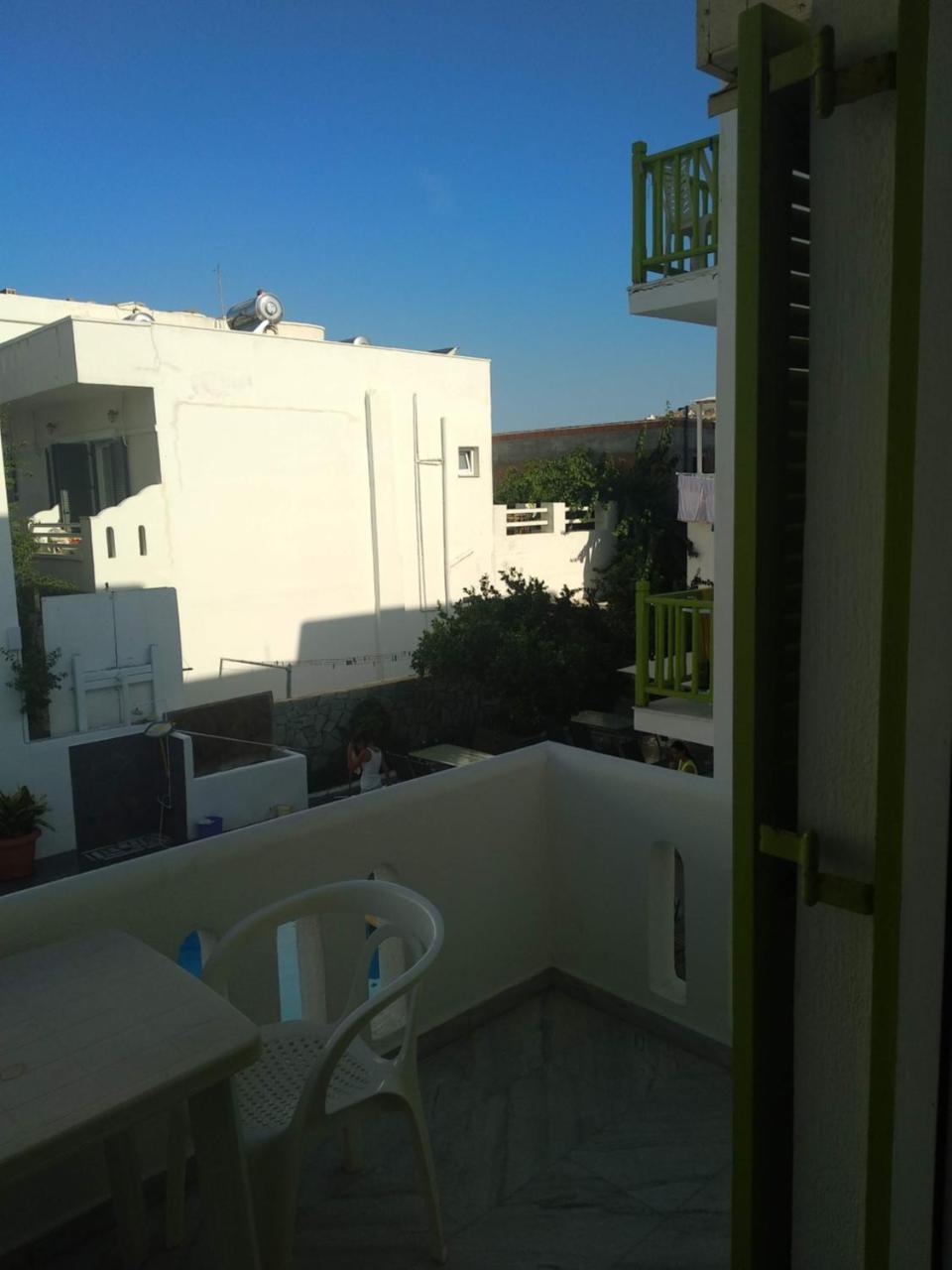 Siren Rooms And Apartments Paros Esterno foto