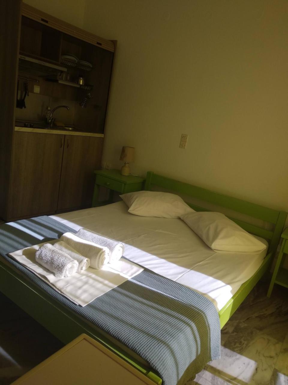 Siren Rooms And Apartments Paros Esterno foto