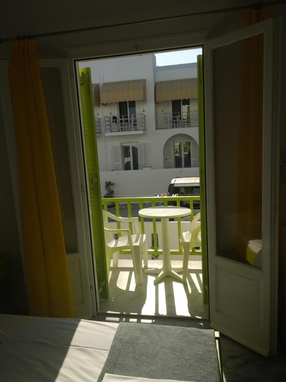 Siren Rooms And Apartments Paros Esterno foto