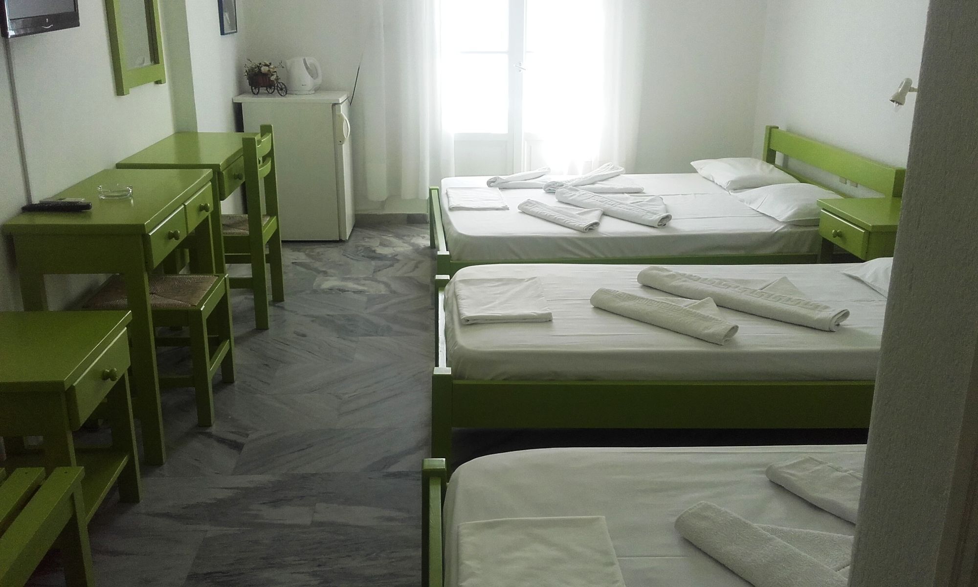 Siren Rooms And Apartments Paros Esterno foto