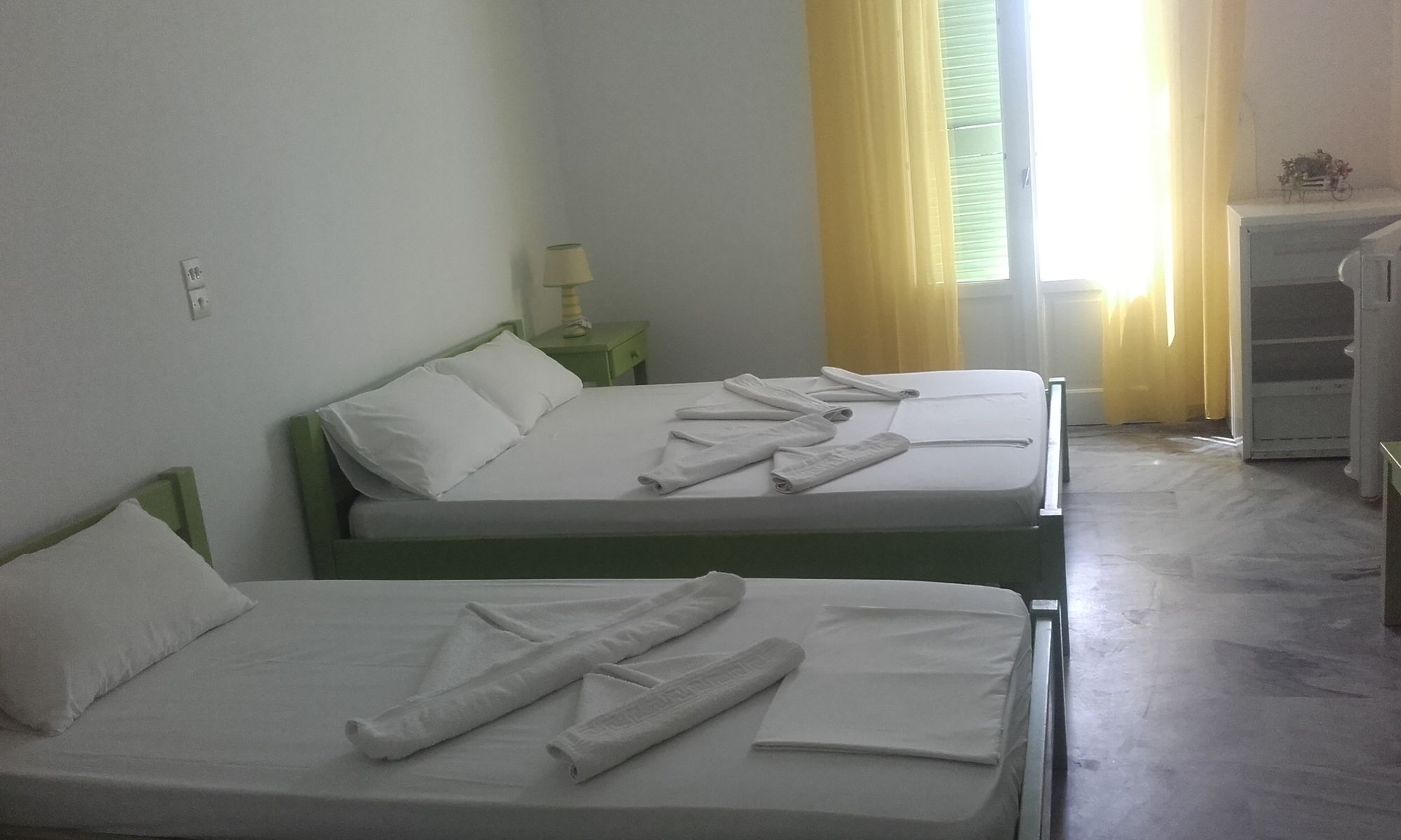 Siren Rooms And Apartments Paros Esterno foto